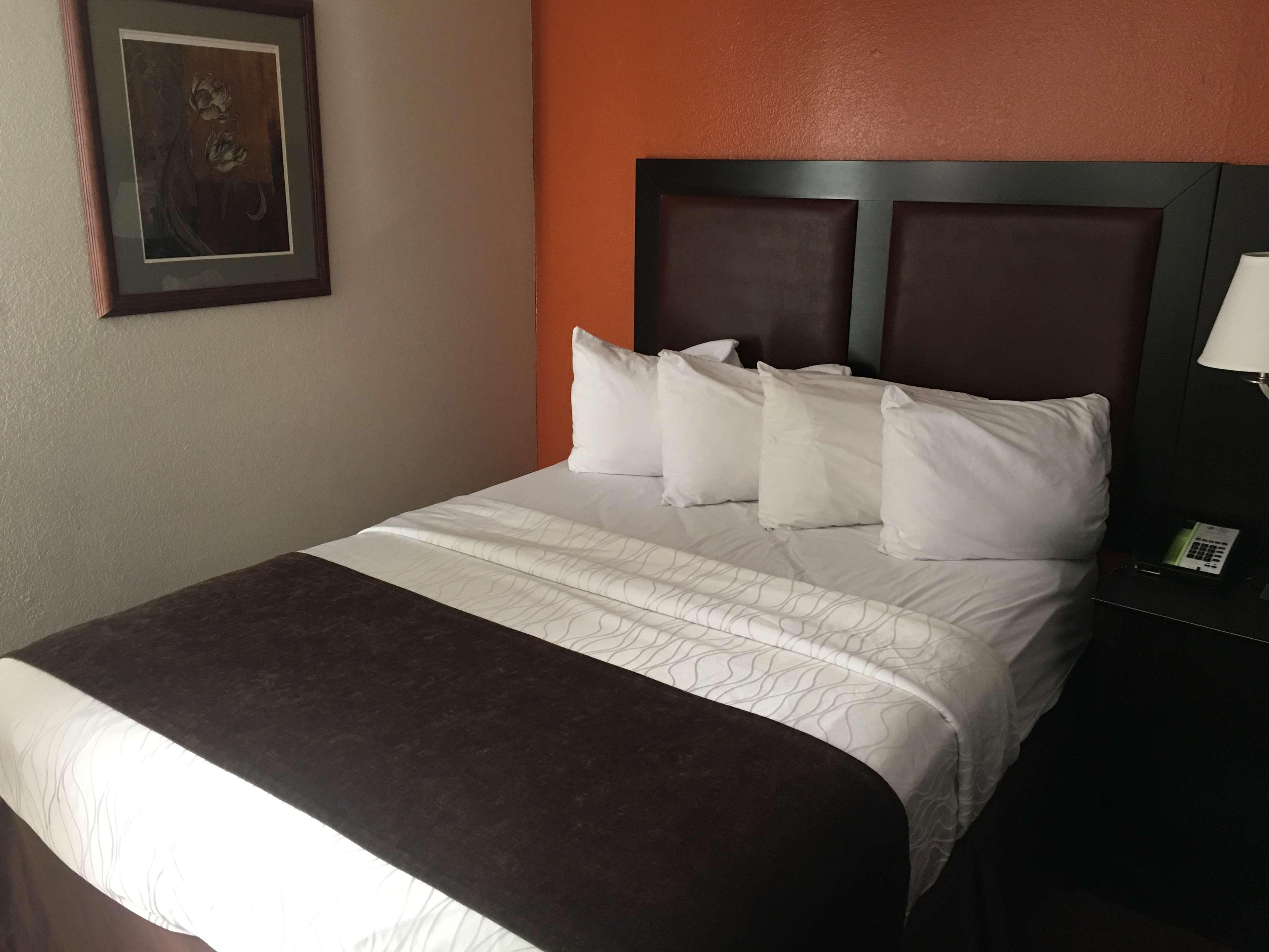 Best Windsor Inn Лаббок Экстерьер фото